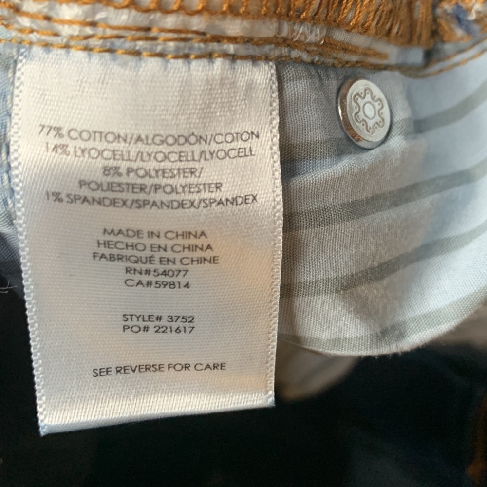 CAbi Skinny Distressed Jeans Style 3752 Size 4 - Picture 12 of 14